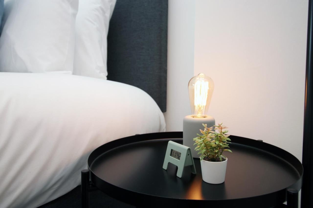 No 49 Apartments, Perfect For Business And Leisure Stays, 10 Min Drive Into Centre, Easy Access To Local Transport, 1br And 2br Available, Free Parking Appartamento *