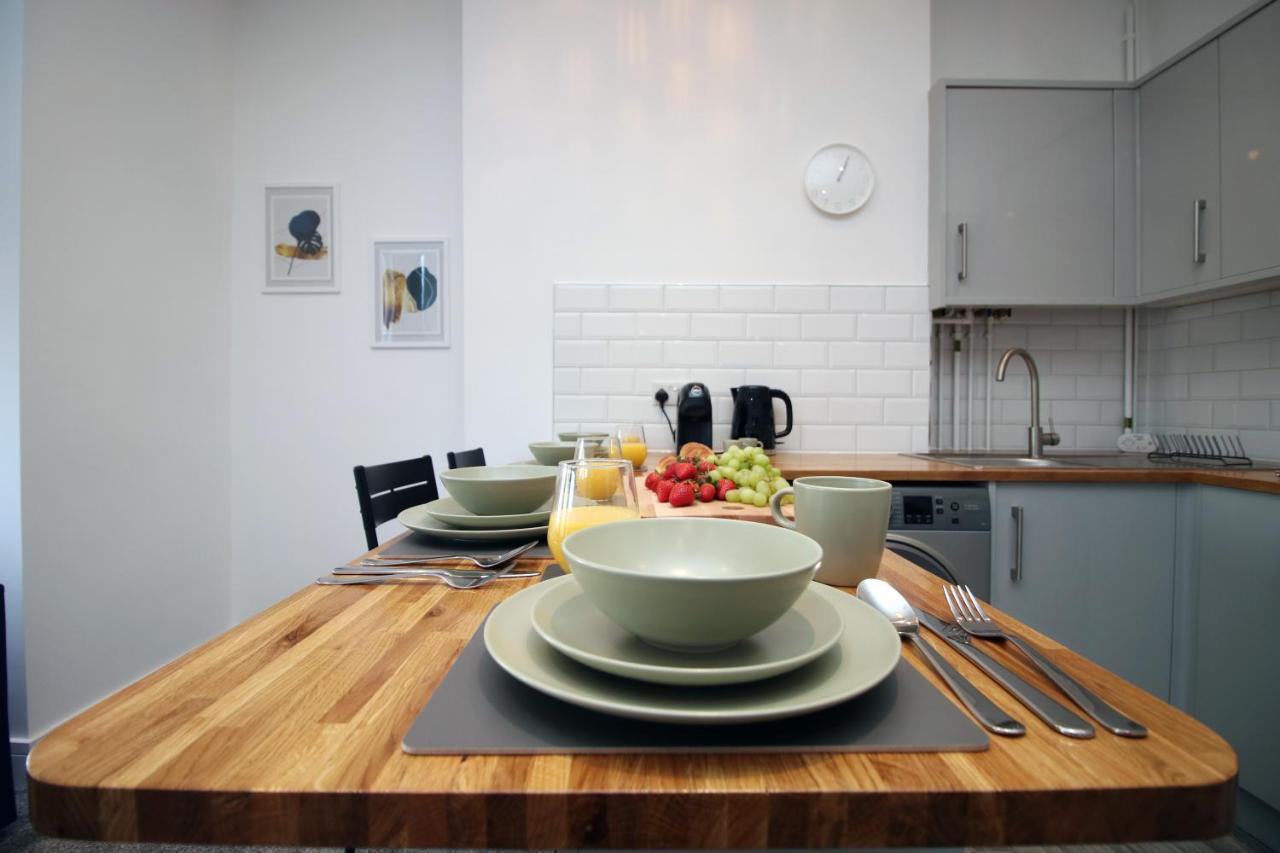 No 49 Apartments, Perfect For Business And Leisure Stays, 10 Min Drive Into Centre, Easy Access To Local Transport, 1br And 2br Available, Free Parking Appartamento Cardiff